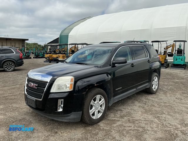 Lot 2-10235 - 2014 GMC Terrain SLE2 Wagon AWD
