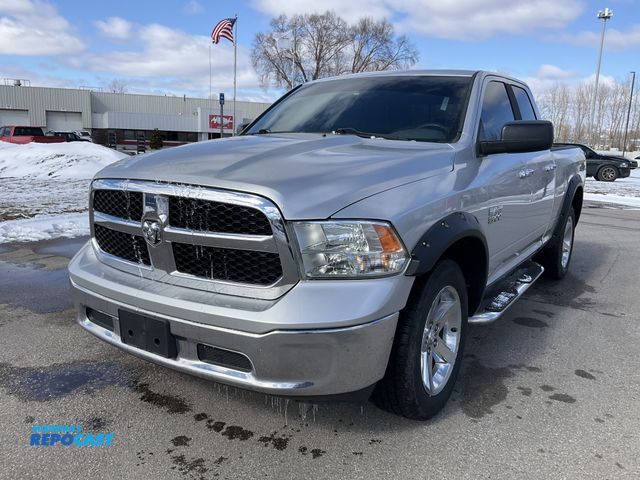 Lot 2-15609 - 2014 Ram 1500 SLT Quad Cab Double Cab Standard Box Pickup Truck 4x4
