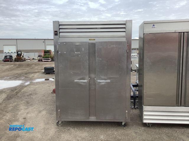 Lot 2-93784 - AHT232WUT - FHS Traulsen 2-door refrigerator #AHT232WUT-FHS