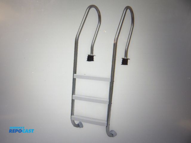 Lot 2-51022 - pool ladder, 3 steps, 18 3/4" step width, 34" top to bottom rung, plastic, #2ZTR1