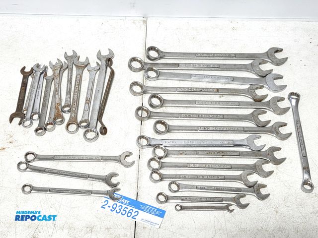 Lot 2-93562 - lot of box wrenches, including many large CRAFTSMAN up to 1-1/4".