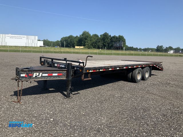 Lot 2-44278 - 2018 PJ Trailer 25’ Tag Trailer