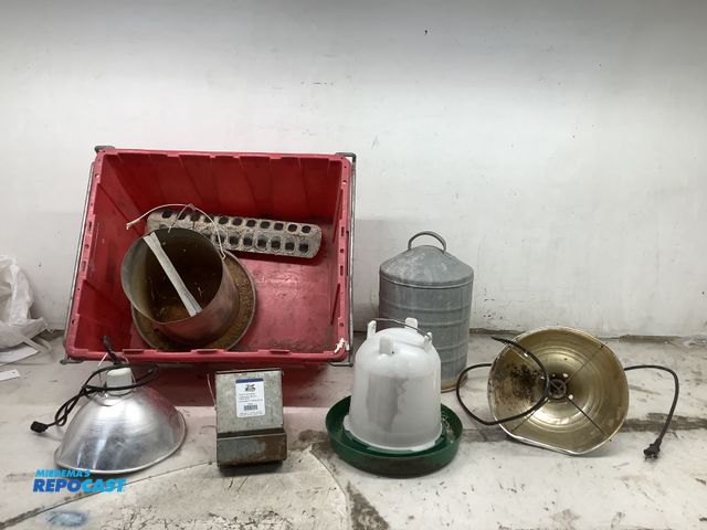 Lot 2-65738 - Tote of farm materials including heat lamps, pet lodge feeders, and more