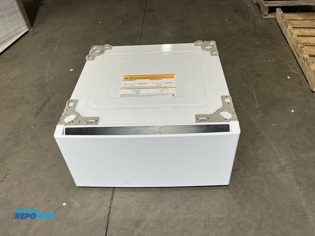 Lot 2-46431 - Scratch & Dent LG Pedestal Storage Drawer WDP6W Other