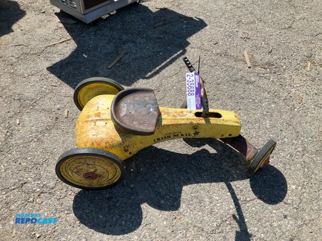 Lot 2-35688 - vintage Garton Irish Mail chain-drive ride-on toy car.