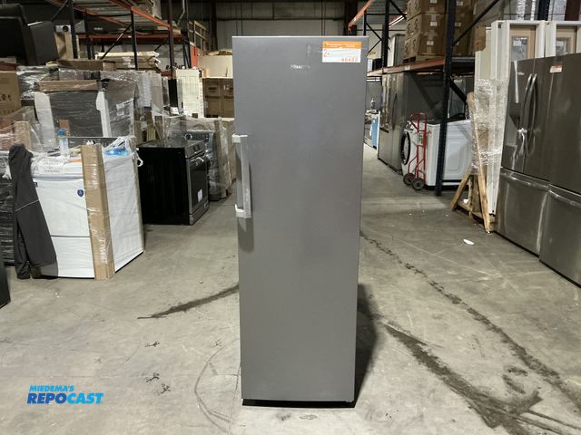 Lot 2-46452 - Scratch & Dent Hisense HFU101N1AVE Garage Ready Frost Free Convertible Upright Freezer