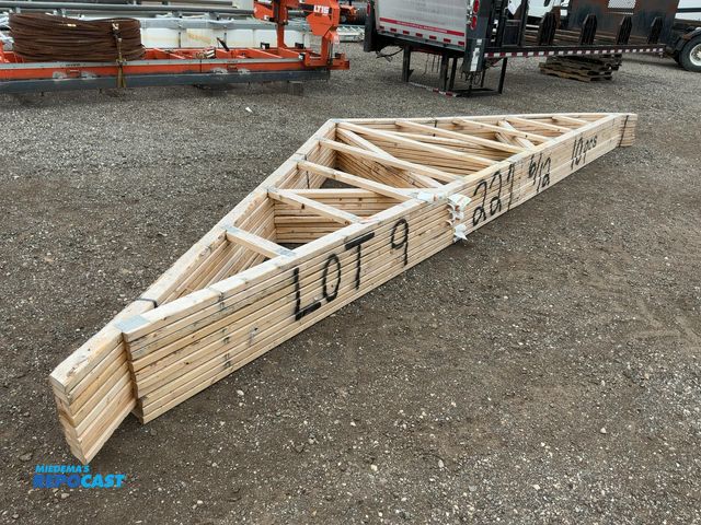 Lot 2-43405 - (10) 22' Wide 6/12 Trusses, have 12” overhangs except for two on one end, 24’ overall width