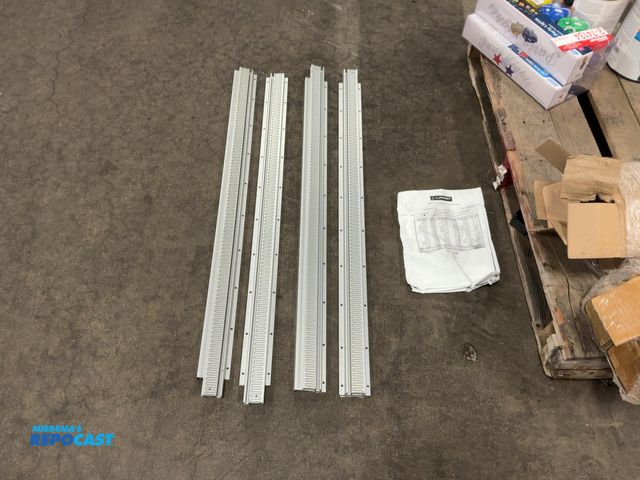 Lot 2-74134 - 6 New In-Wall Slide Repair Kit