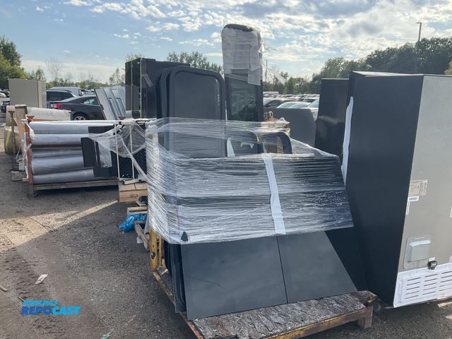 Lot 2-33812 - Rack of asst. Rv Windows