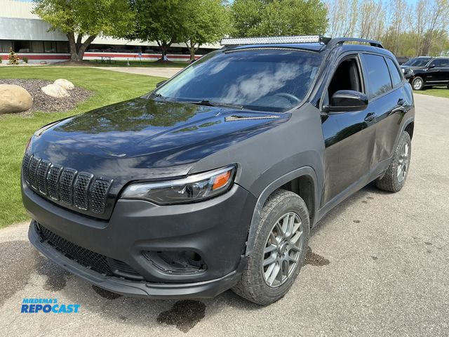 Lot 2-48843 - 2020 Jeep Cherokee Latitude SUV 4x4