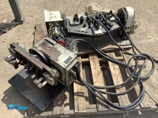 Lot 2-96796 - Doimak crankshaft grinding machine and a hydraulic clamping fixture