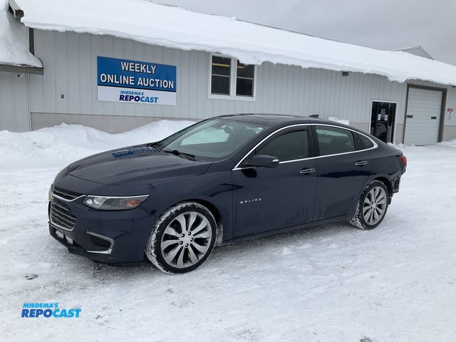 Lot 2-60954 - 2017 Chevrolet Malibu Premier Sedan FWD