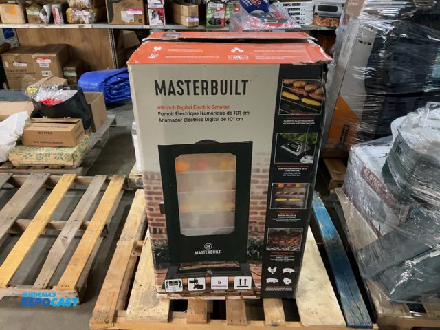 Lot 2-19082 - Masterbuilt MB20070122 40” Digital electric smoker