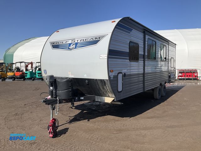 Lot 2-22890 - 2021 Coach Gulf Stream 268BH Camper Travel Trailer