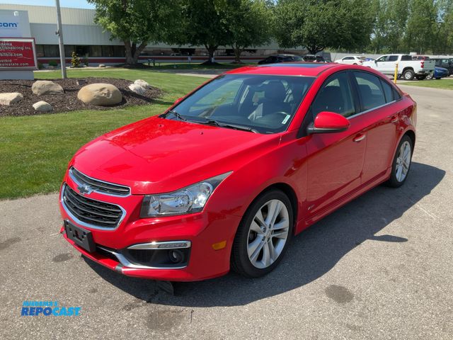 Lot 2-43952 - 2015 Chevrolet Cruze LTZ Sedan FWD