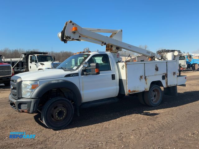 Lot 2-42441 - 2012 Ford F-450 XL Bucket Truck