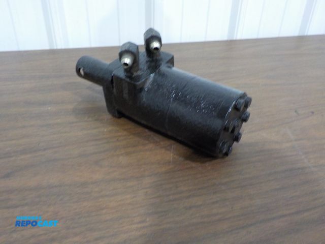 Lot 2-61944 - Hydraulic Fluid Motor Drive 1" Coupler