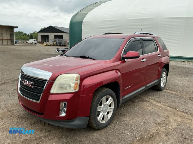 Lot 2-30512 - 2013 GMC Terrain SLE1 FWD SUV FWD