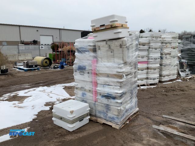 Lot 2-19649 - 16 Military surplus shipping cases