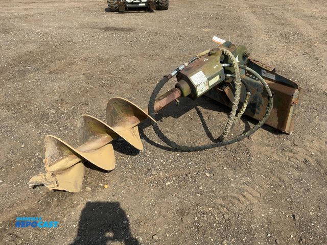 Lot 2-43056 - Bobcat Model 30 Auger Skid Steer Attachment, S/N: 187606622, 2-1/2” Round Drive, Comes with 18” Auge...