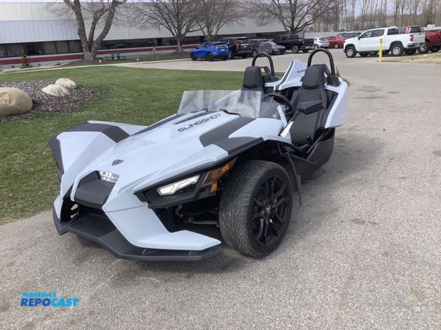 Lot 2-40513 - 2023 Polaris Slingshot S 3-Wheeler