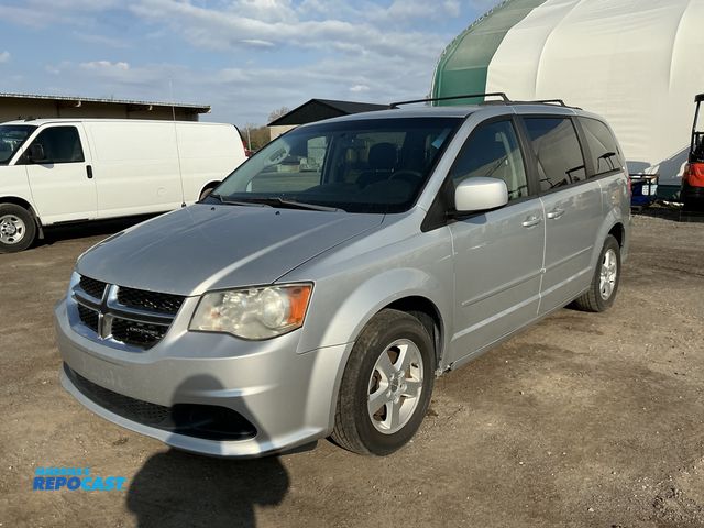 Lot 2-30047 - 2012 Dodge Grand Caravan SXT Sports Van FWD