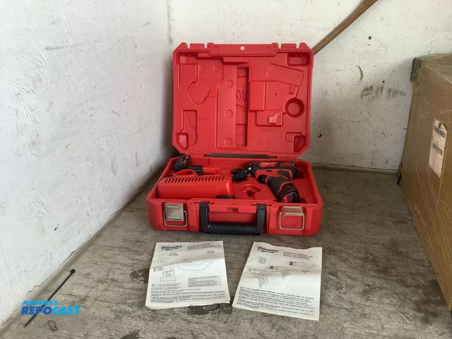 Lot 2-79351 - Milwaukee 2401-20 M12 1/4 Hex Screwdriver / Drill in Plastic Case