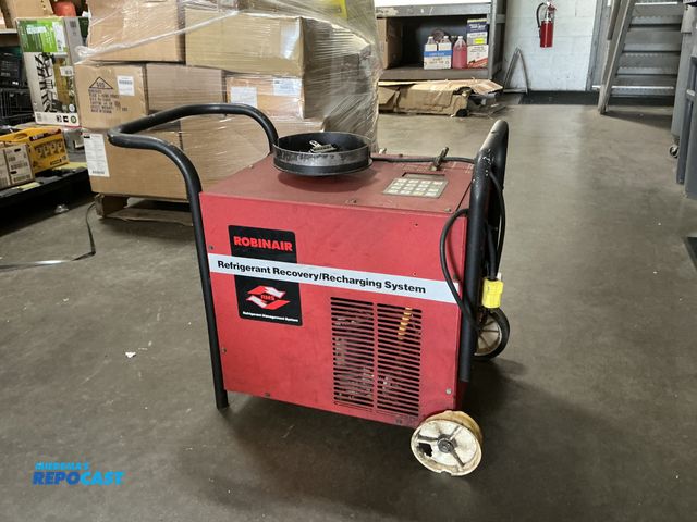 Lot 2-27644 - robinair refrigerant recovery and recharging station 17600A