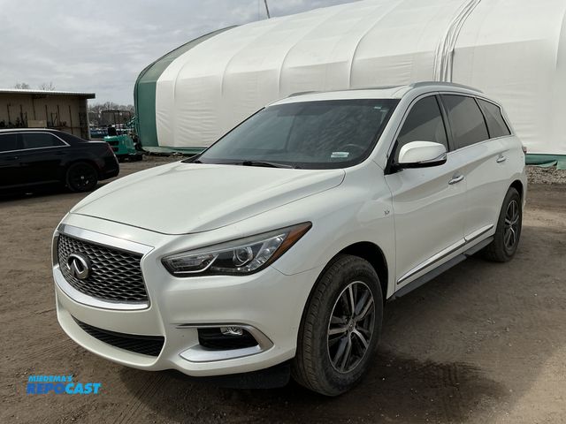 Lot 2-22927 - 2016 Infiniti QX60 Base AWD SUV AWD