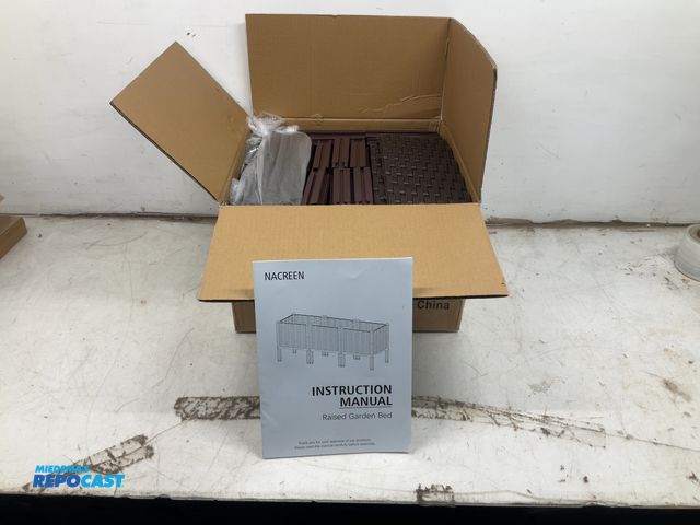 Lot 2-15040 - New Nacreen raised garden bed