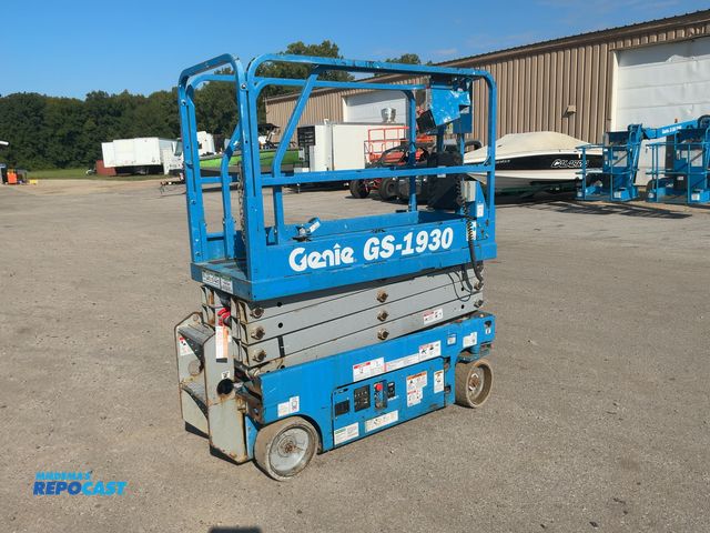 Lot 2-40525 - 2020 Genie GS-1930 Scissor Lift