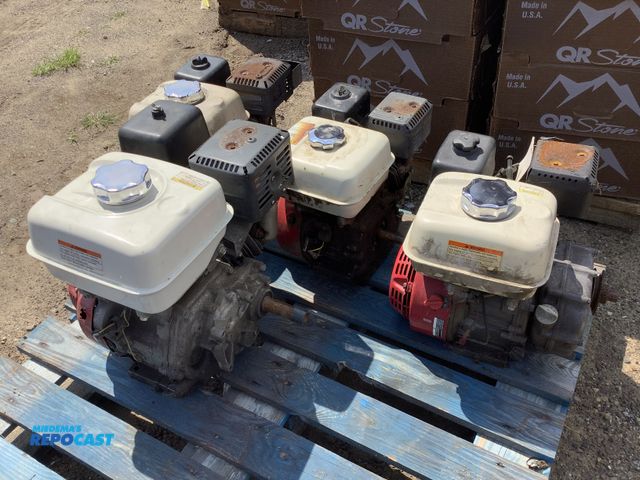 Lot 2-33029 - (3) various Honda Horizontal Gas Engines