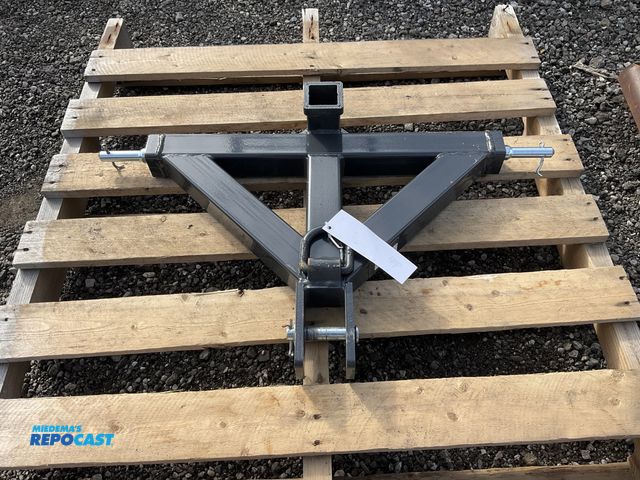 Lot 2-50491 - New Wolverine TQH-26-01C Trailer Receiver Hitch Adapter 3-Point