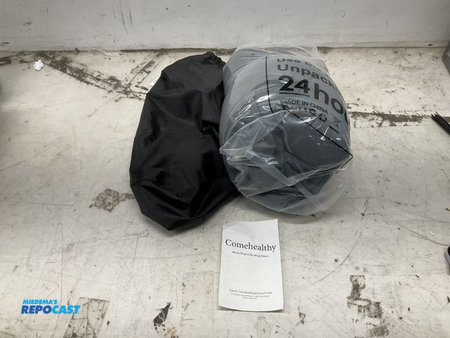 Lot 2-73097 - ComeHealthy Heart Shaped Reading Pillow