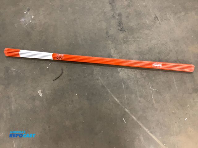 Lot 2-69379 - lot of (20) 48" reflective driveway plow stakes