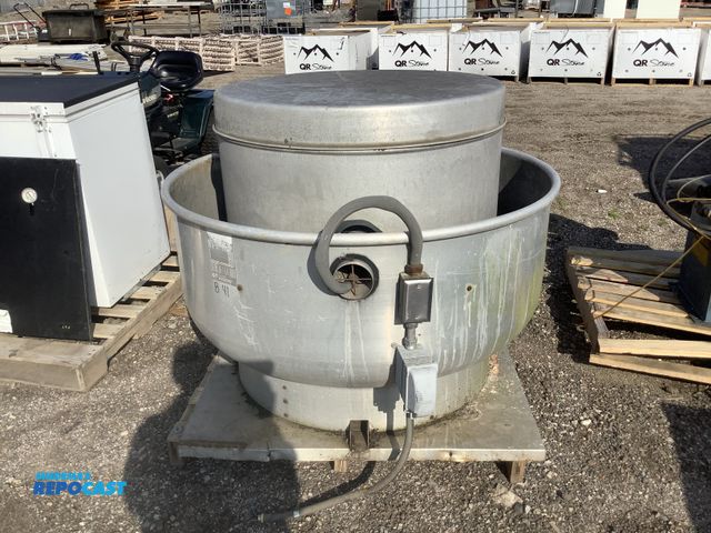Lot 2-94954 - 1 Dayton 4HX99A Other Centrifugal Roof Ventilator 30 30 belt drive upblast 5HP 3PH