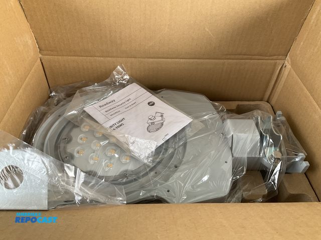 Lot 2-36395 - (1) led roadway security light