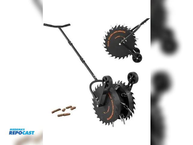 Lot 2-18845 - vevor lawn aerator TI-038