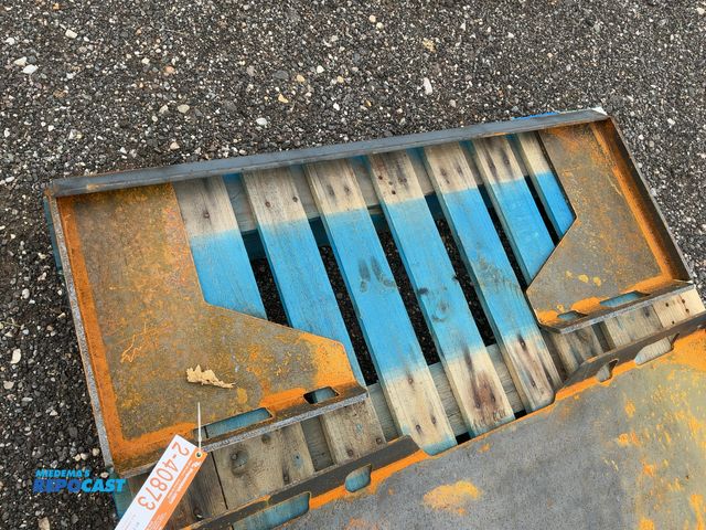 Lot 2-40873 - New Wolverine Skid Steer Quick Attach Mounting Plate, approx. 3/8" thick