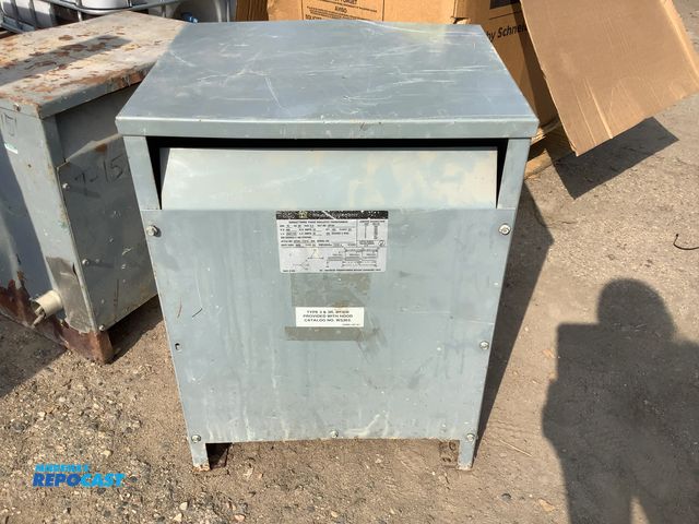 Lot 2-36603 - 15kva square D 3 phase transformers