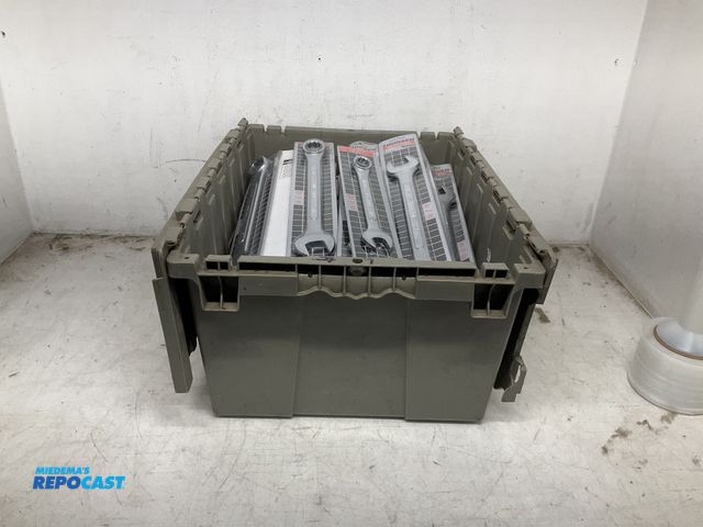 Lot 2-74617 - lot of (132) asst. Wrenches