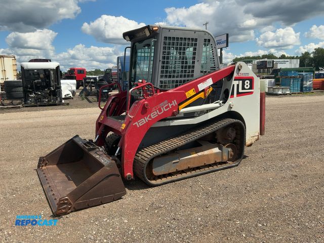 Lot 2-40433 - 2017 Takeuchi TL8 Compact Track Skid Steer Loader