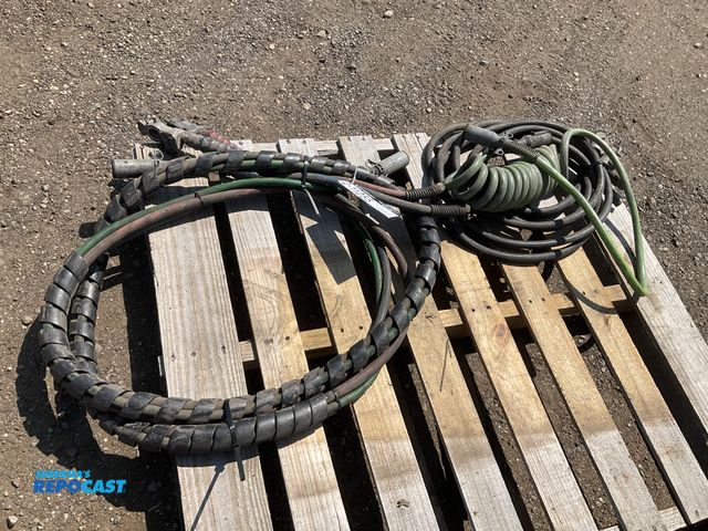 Lot 2-11255 - (2) sets of tractor to trailer airlines with gladhands on one end and (2) 7-way power cords, used