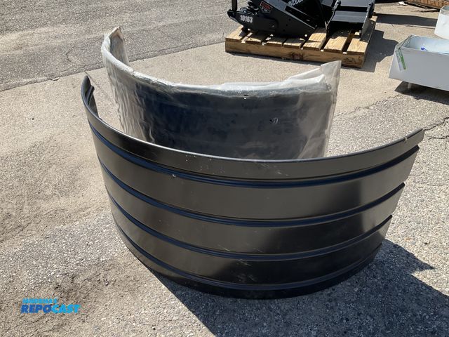 Lot 2-53600 - Semi fenders black metal