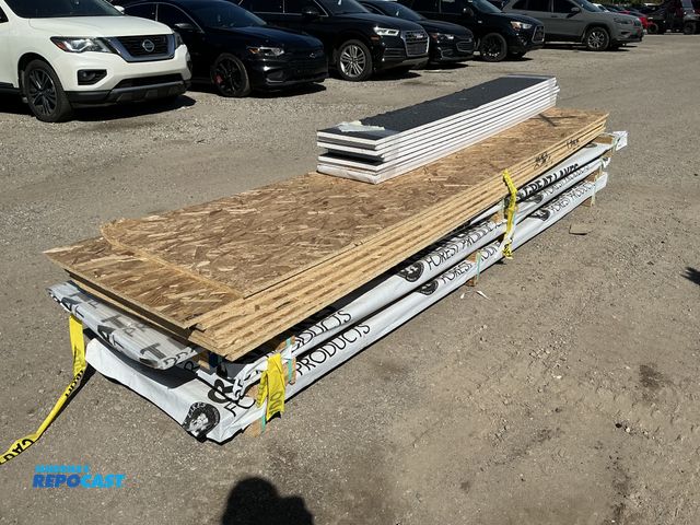 Lot 2-23062 - Sheets of OSB   7 sheets 23/32 x 30-1/4 x 137-7/8" w/15° bevel w/ 1/4" Blunt Tip, 1 sheet 23/32 x 30...