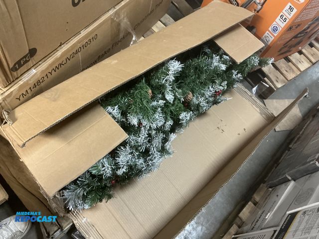 Lot 2-63319 - 7.5' Pre-lit Pine Cone and Red Berries Green Christmas Tree