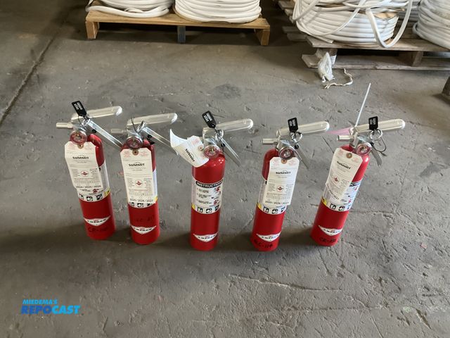 Lot 2-21522 - (5) 2-1/2 lb dry chemical fire extinguishers, all were last inspected in 2025
