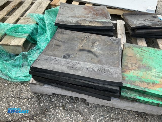 Lot 2-92315 - Lot of (4) black rubber anti vibration pads for heavy machinery