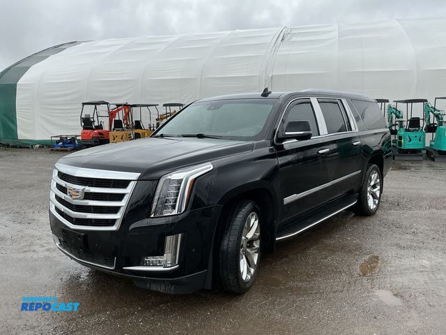 Lot 2-91647 - 2016 Cadillac Escalade ESV Luxury 4WD SUV 4x4