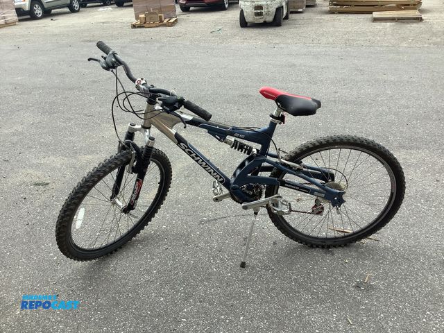 Lot 2-64549 - Schwinn S-25 shimano equipped 26” men’s bike (with stand), the back tire needs to be inflated